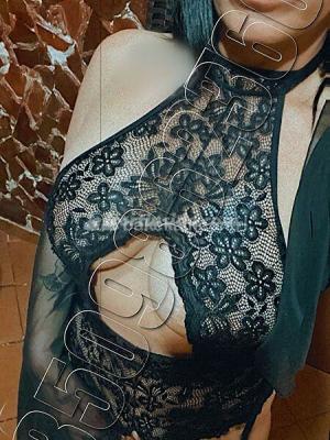 sexy milf Pomigliano d'Arco