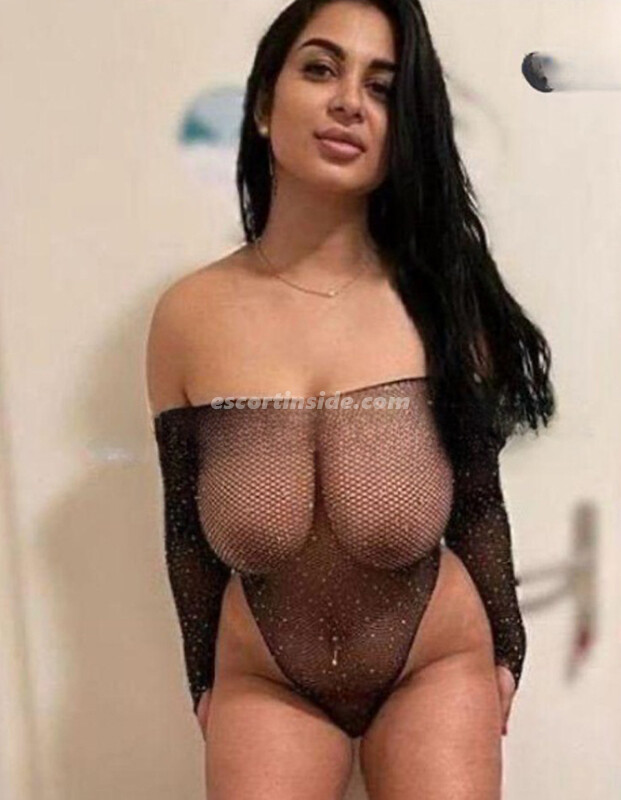 REBECA Incontri Escort a Foggia Puglia